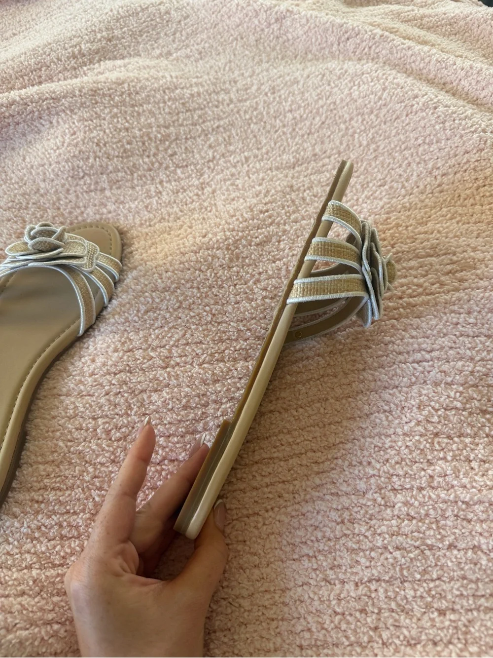 kate spade tan floral-appliqué slide sandals